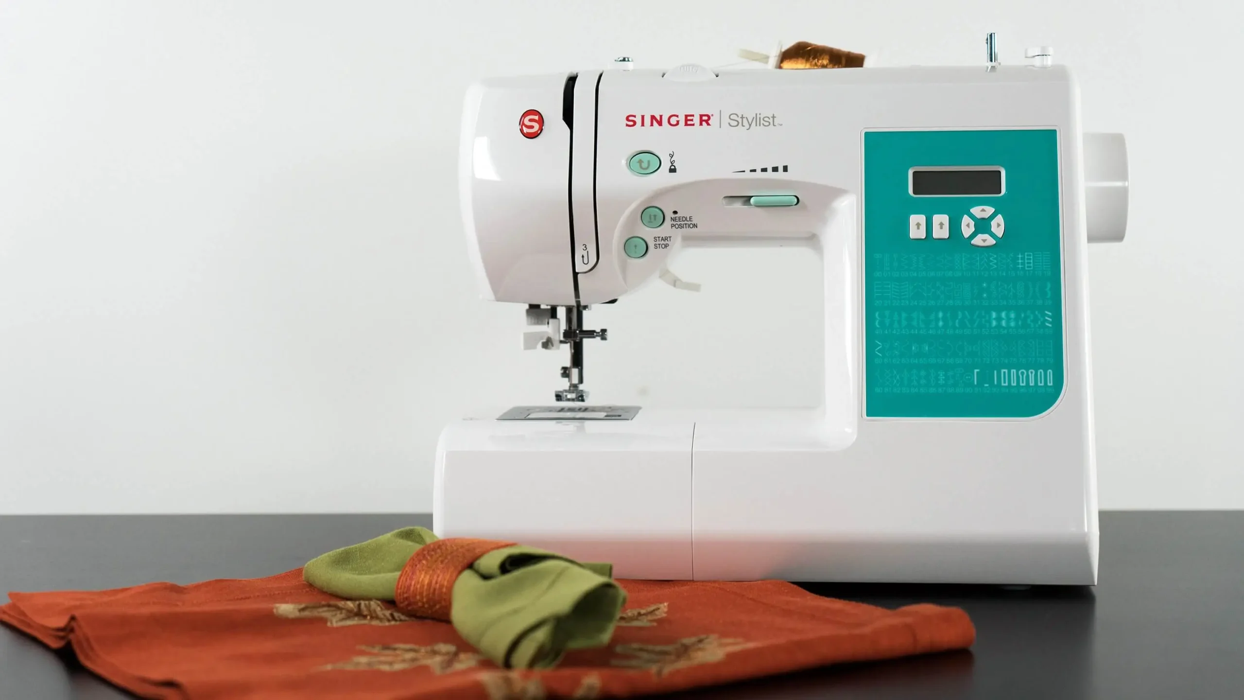 what is a sewing machine
