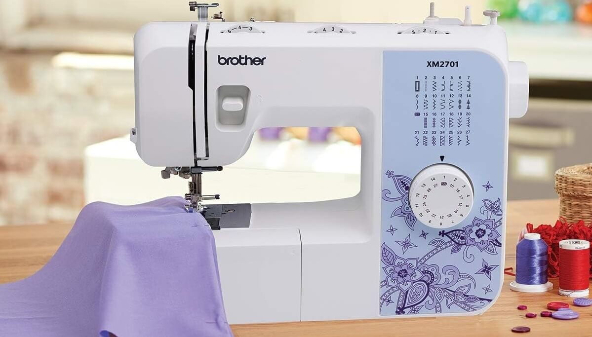 Image of the Brother XM2701 mechanical sewing machine, showing its dials and classic design.