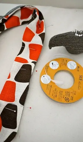 fix Using pins or fusible tape